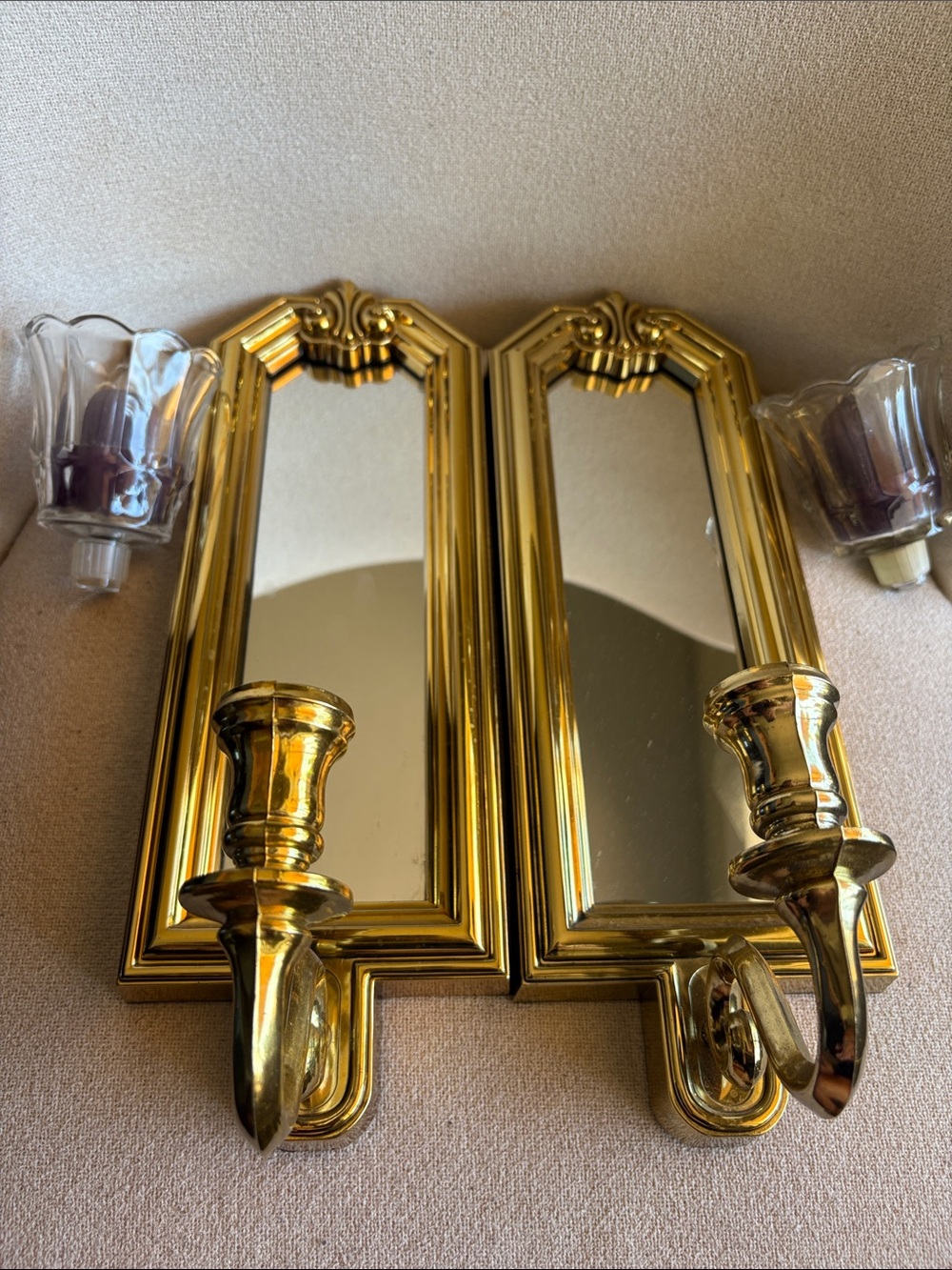 VTG Iconic glamour of 1970s and 1980s Hollywood Regency decor